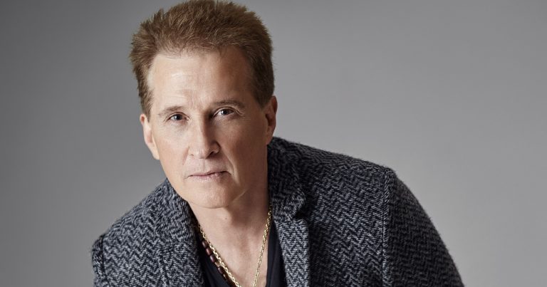 Emmanuel to bring his Toda la Vida Tour to Las Vegas!