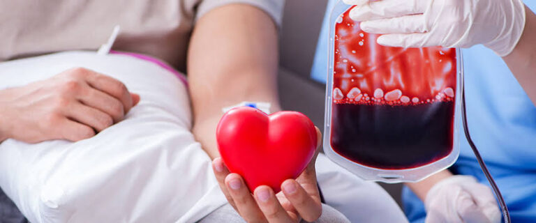 Las transfusiones de sangre no transfieren la vacuna contra el COVID-19