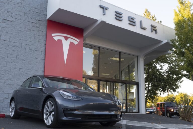 Una brecha de seguridad en Tesla deja al descubierto información personal de más de 7.000 empleados de Nevada